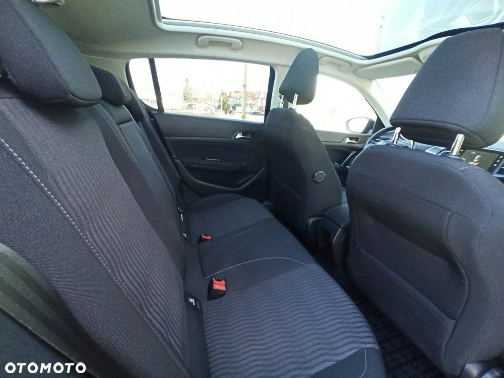 Peugeot 308 - 8
