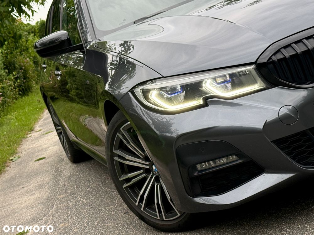 BMW Seria 3 318d M Sport Shadow - 2