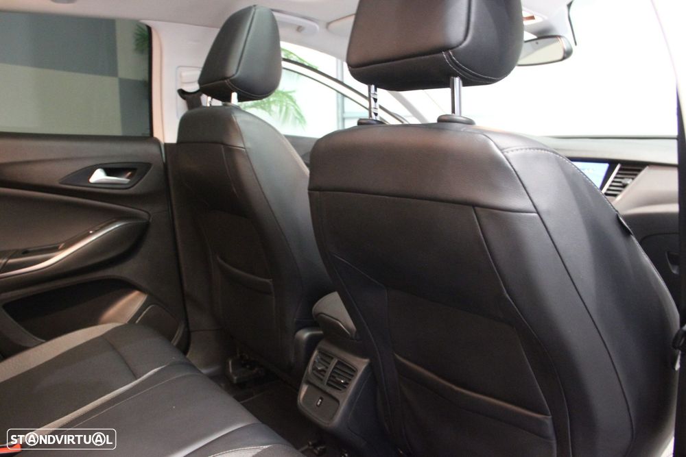 Opel Grandland X 1.2 T Innovation AT - 12