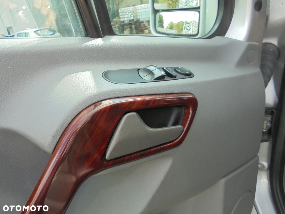 Volkswagen CRAFTER - 10