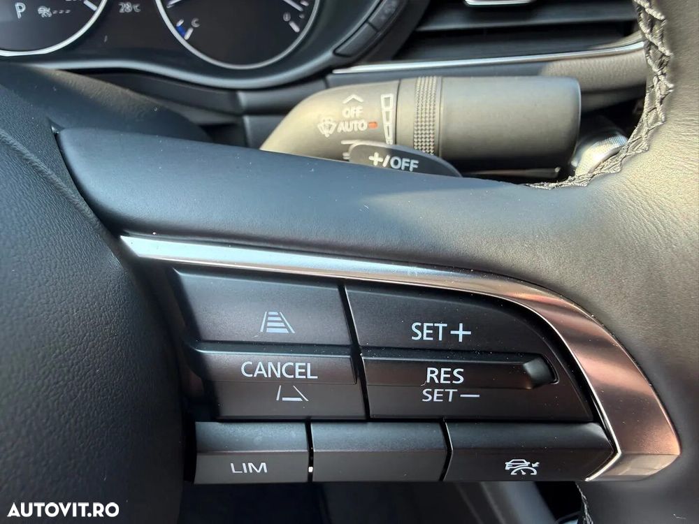 Mazda 3 e-Skyactiv X186 AT MHEV Center-Line - 14