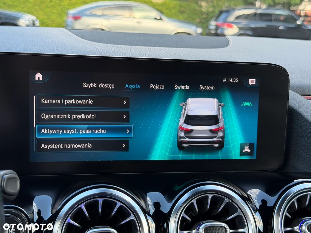 Mercedes-Benz GLA 200 d 4-Matic AMG Line - 36