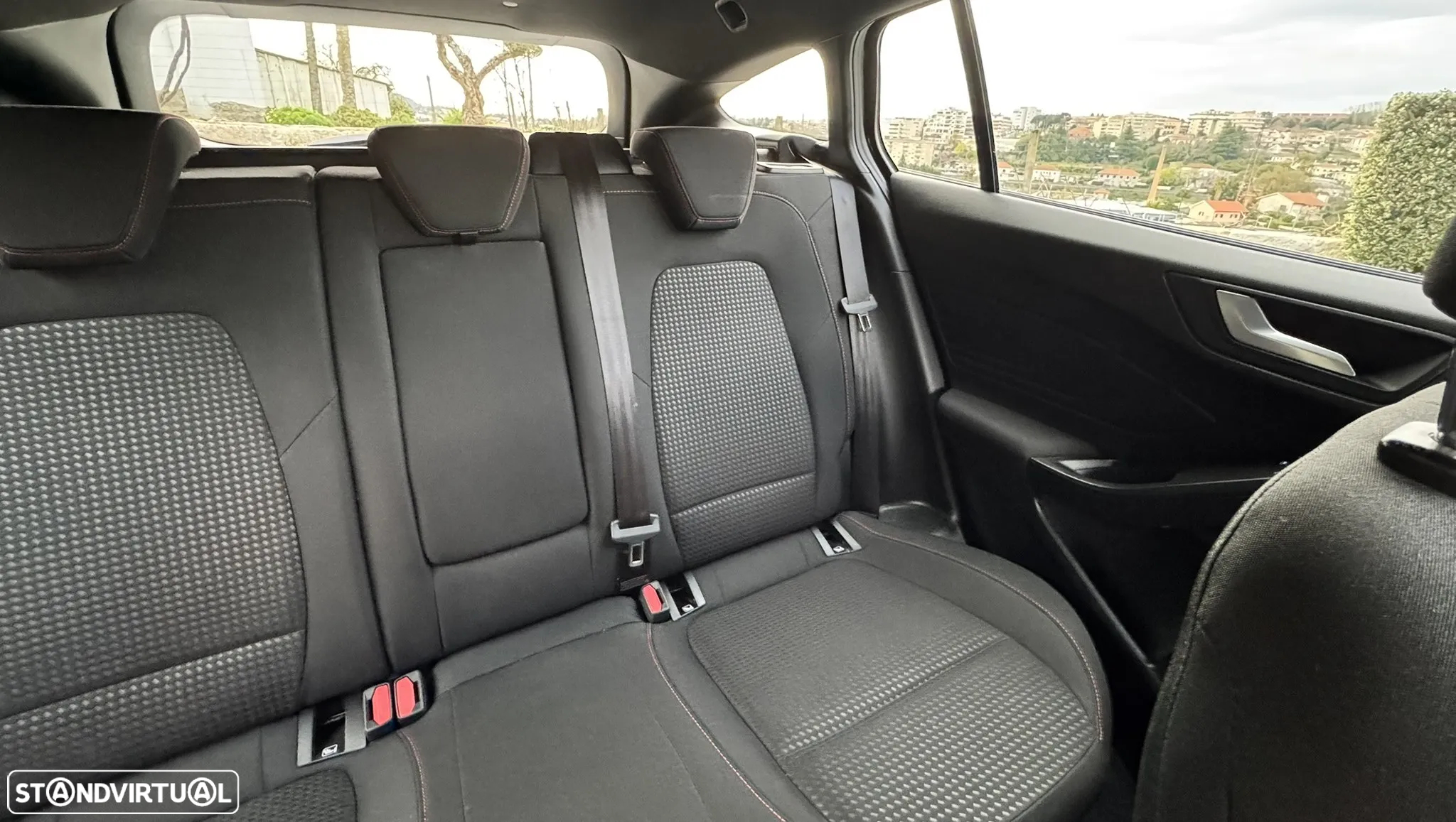 Ford Focus SW 1.0 EcoBoost Hybrid Aut. ST-LINE - 16