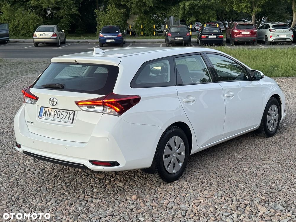 Toyota Auris 1.4 D-4D Premium - 20