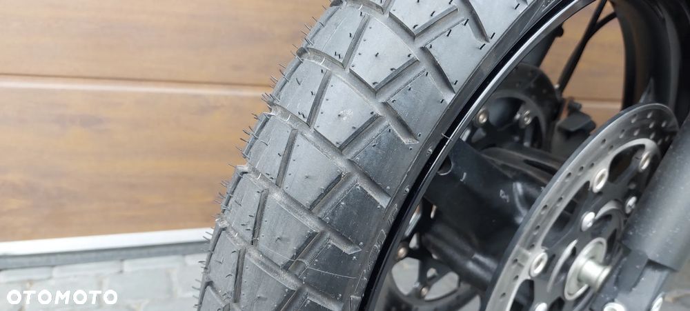 Suzuki V-STROM - 7
