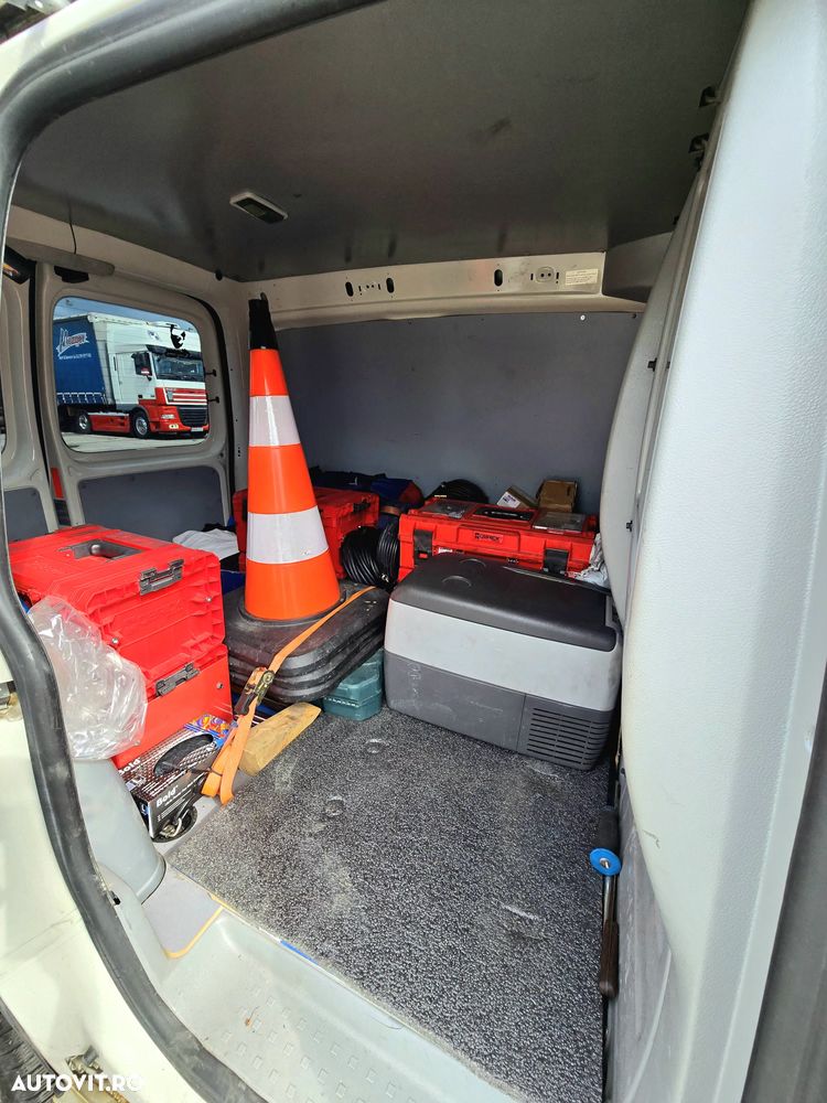 Volkswagen Caddy - 8