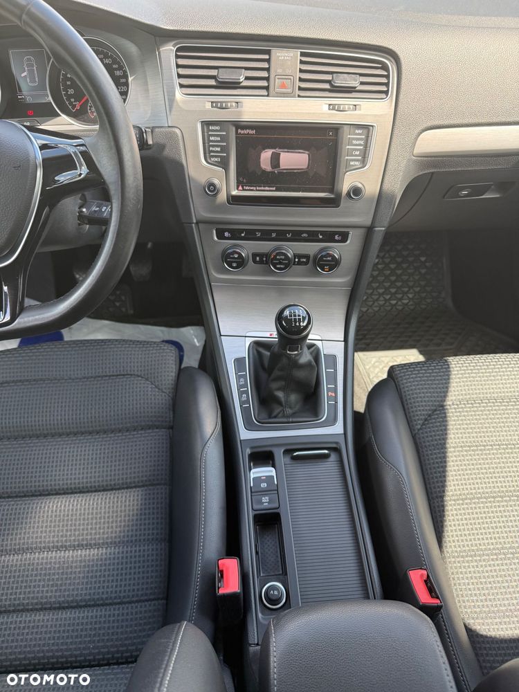 Volkswagen Golf Variant - 15