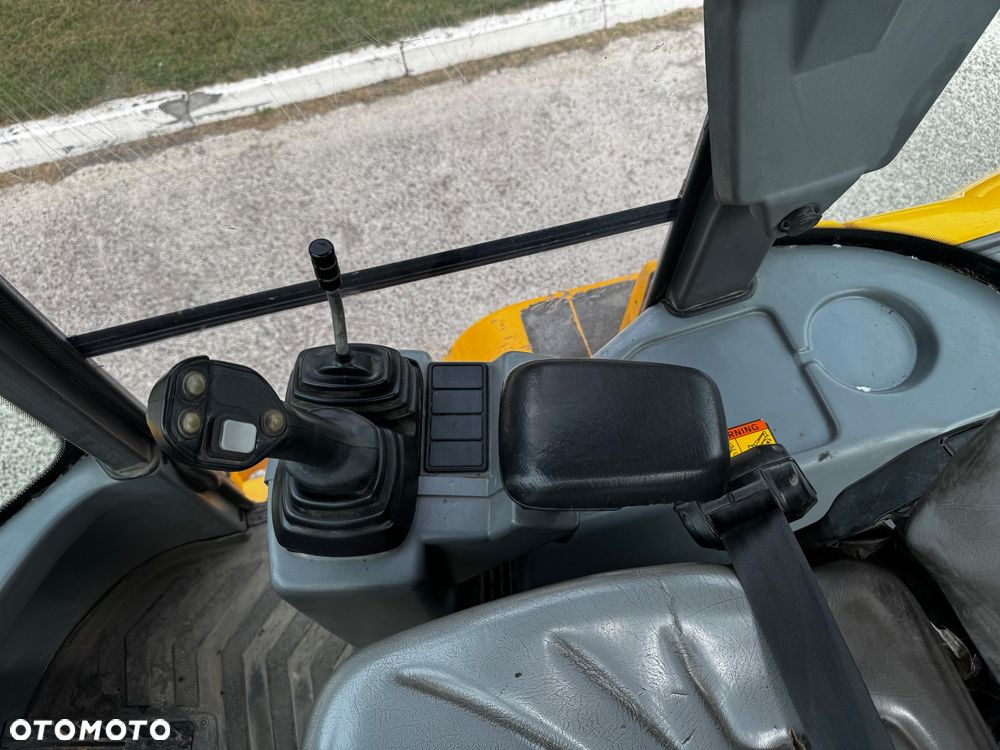 Volvo L30G - 6