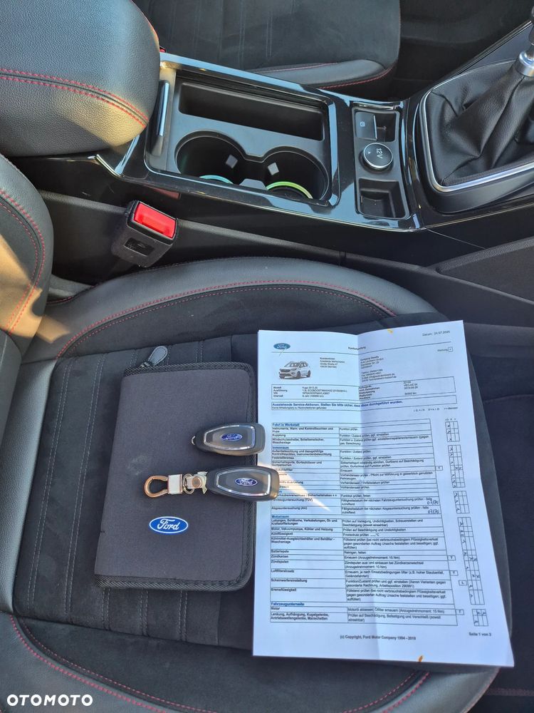 Ford Kuga - 4