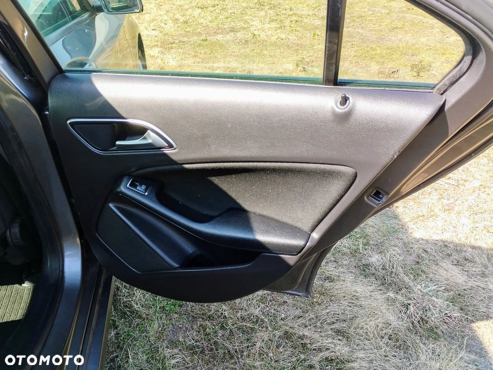 Mercedes-Benz Klasa A 160 CDI Style - 14