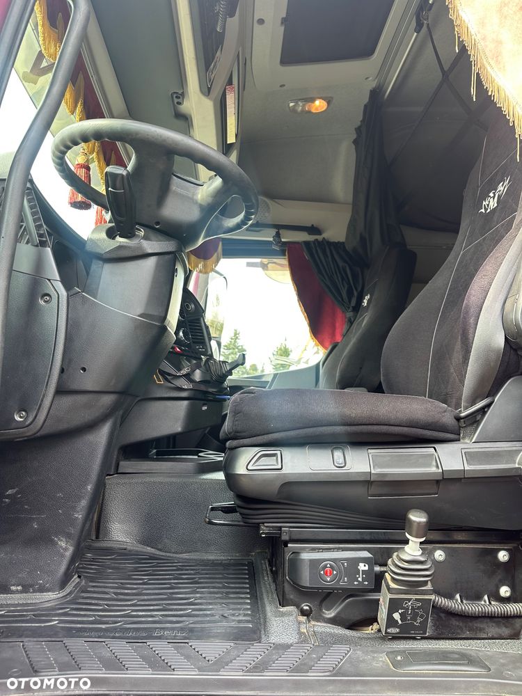 Mercedes-Benz HAD Arocs - 16