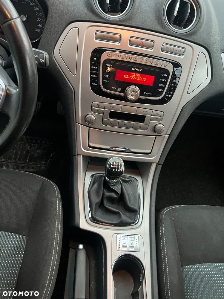 Ford Mondeo 2.0 TDCi ECOnetic Business Edition - 6
