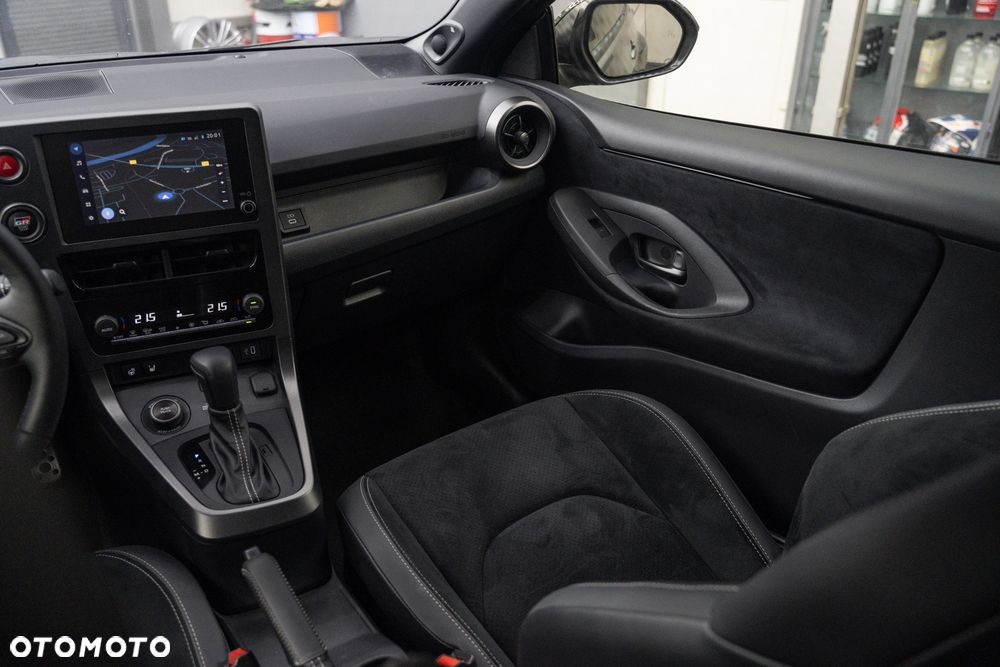 Toyota GR Yaris - 16