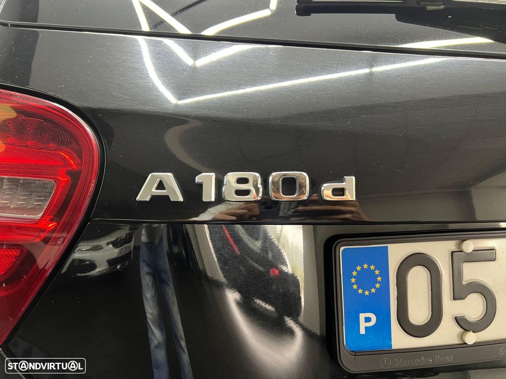 Mercedes-Benz A 180 d AMG Line - 20