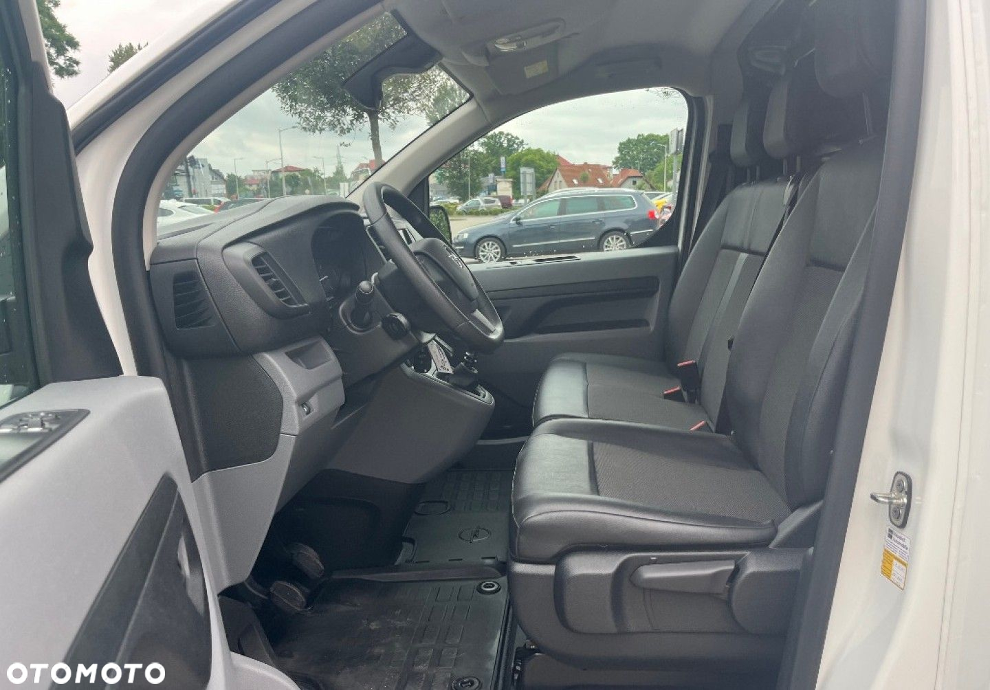 Opel VIVARO - 19