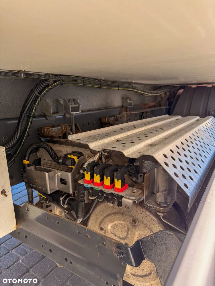 Mercedes-Benz Mercedes-Benz Atego 1324 Chłodnia 6,40 m + Winda 1500 kg | 223 tys. km | EURO 6 - 29