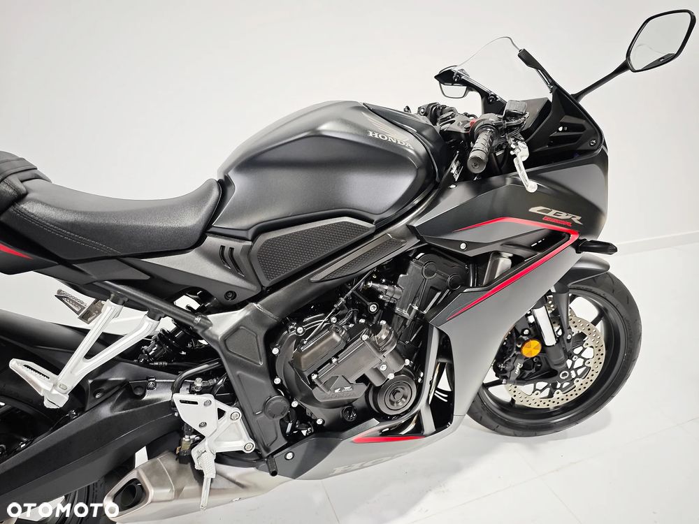 Honda CBR - 11