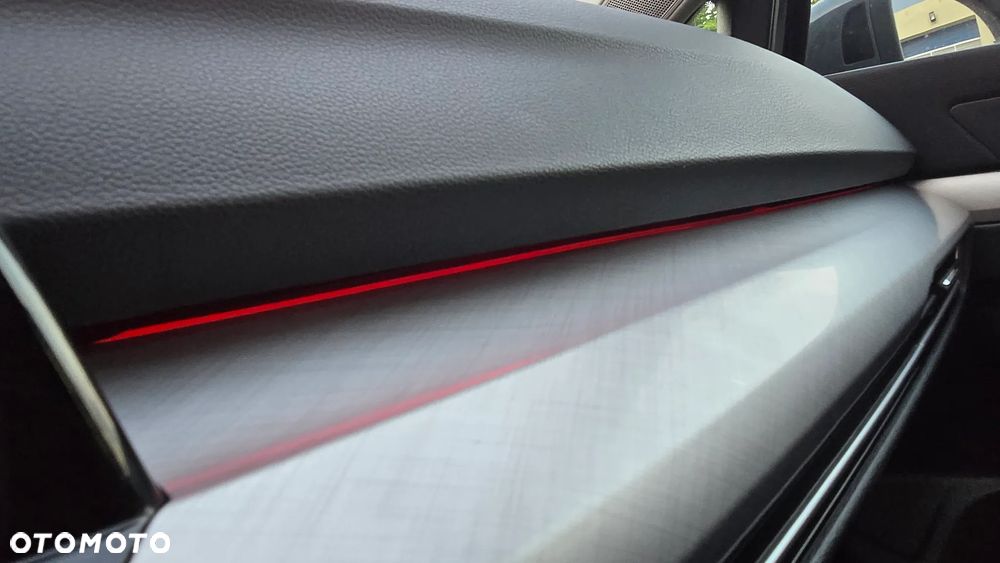 Volkswagen Golf - 19