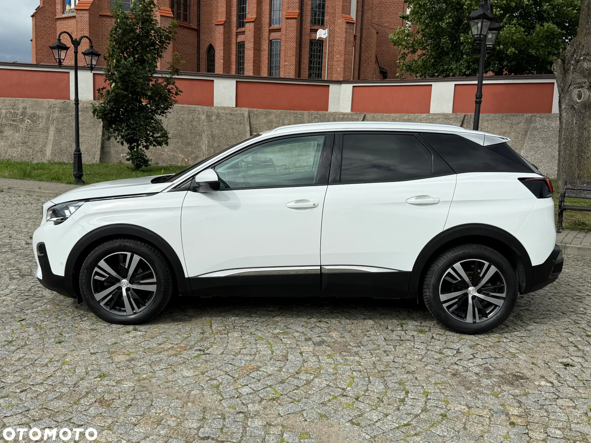 Peugeot 3008 PureTech 130 Stop & Start EAT6 Allure - 23