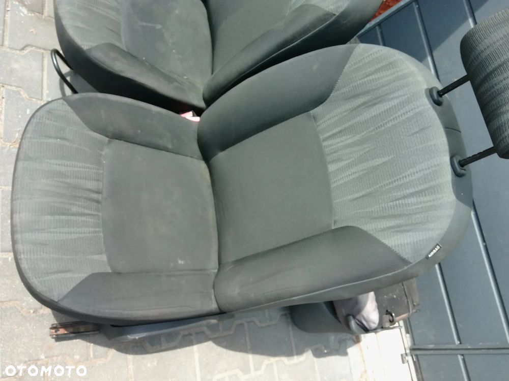 DACIA DOKKER LODGY FOTEL KIEROWCY PASAZERA FOTELE PRZEDNIE CZESCI ROZNE PYTAC - 2