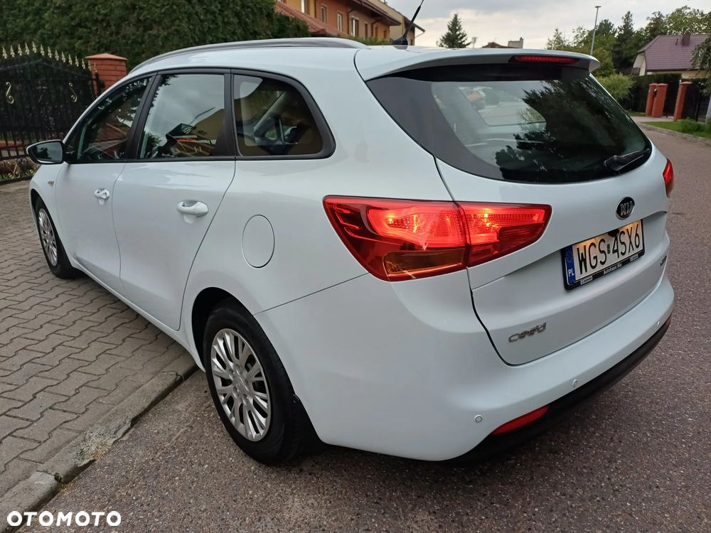 Kia Ceed - 28
