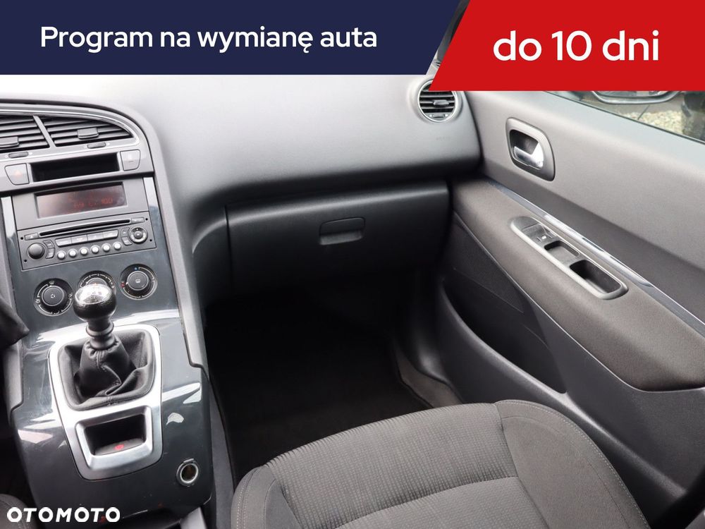 Peugeot 5008 - 10