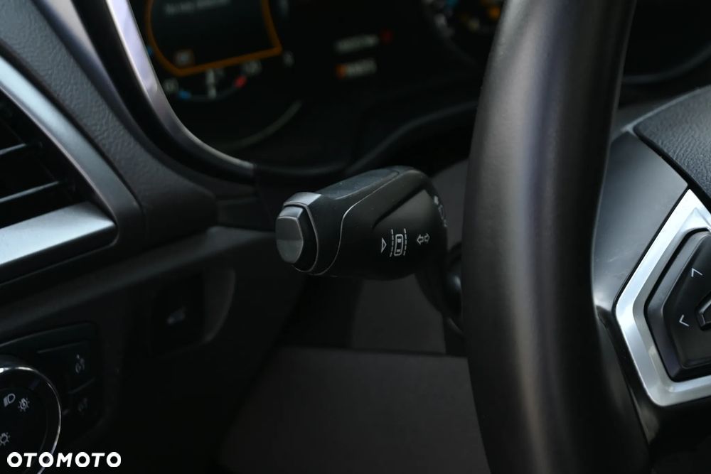 Ford Mondeo 2.0 EcoBoost STart-Stopp Autom ST-Line - 24