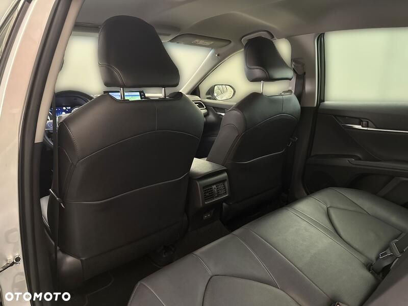 Toyota Camry 2.5 Hybrid Executive CVT - 18