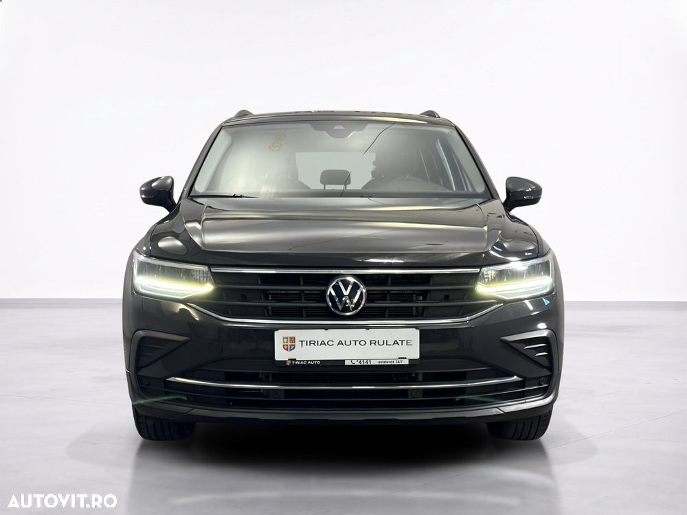 Volkswagen Tiguan - 9