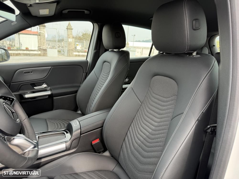 Mercedes-Benz EQA 300 4Matic Edition 1 - 9