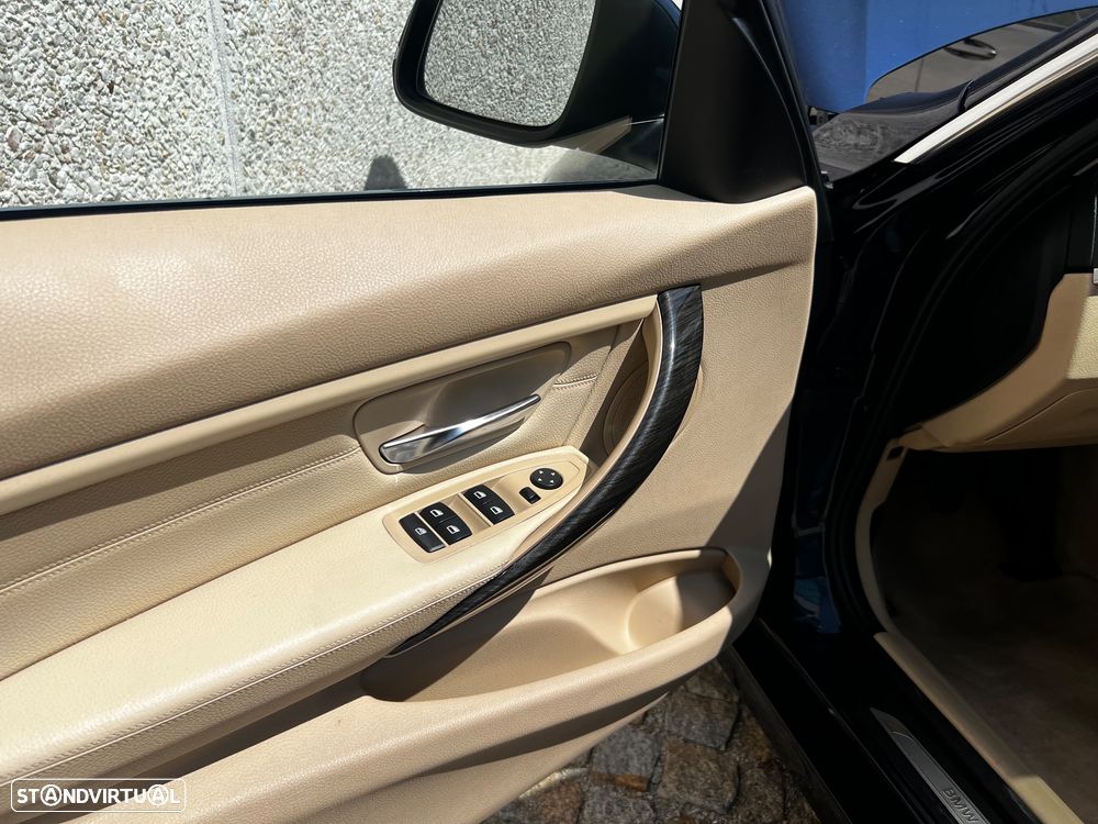 BMW 320 d Line Luxury - 16
