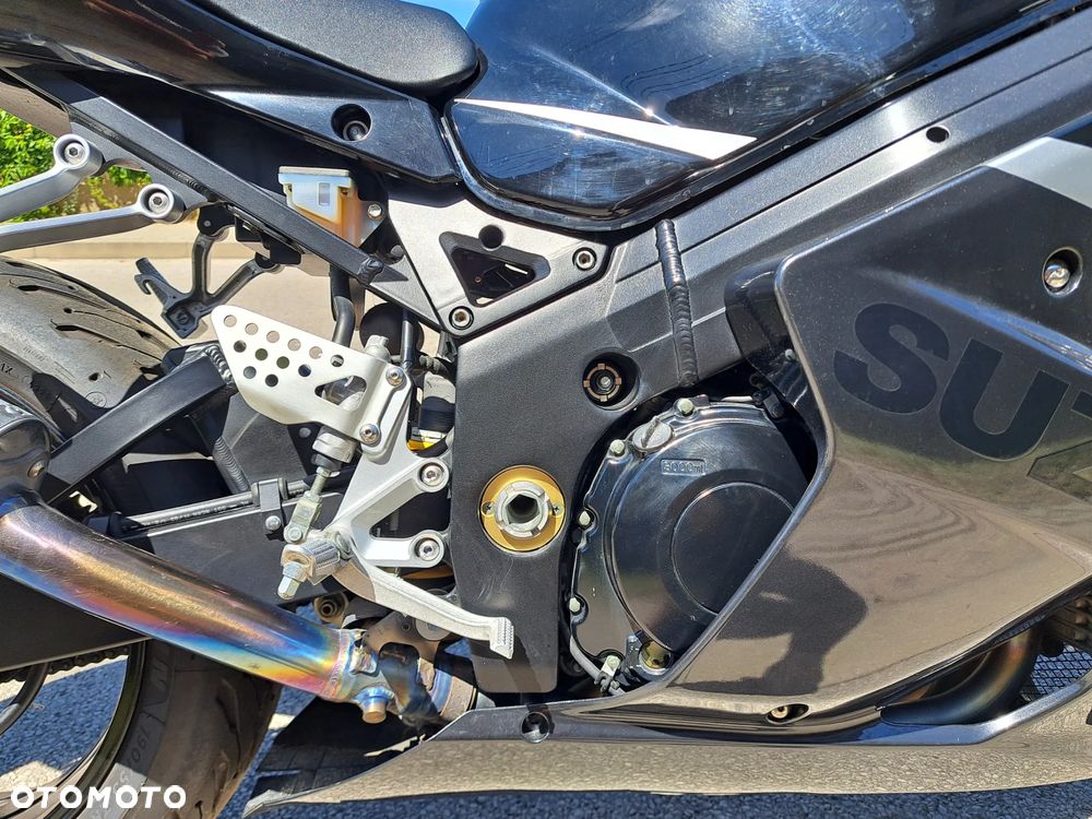 Suzuki GSX-R - 12
