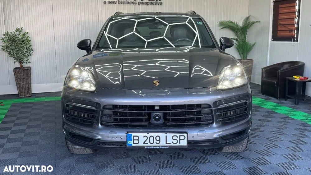 Porsche Cayenne 2020 photo 2