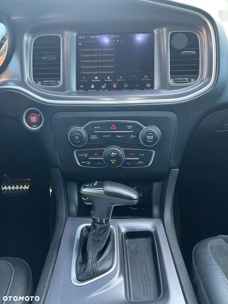 Dodge Charger 6.4 Scat Pack - 18