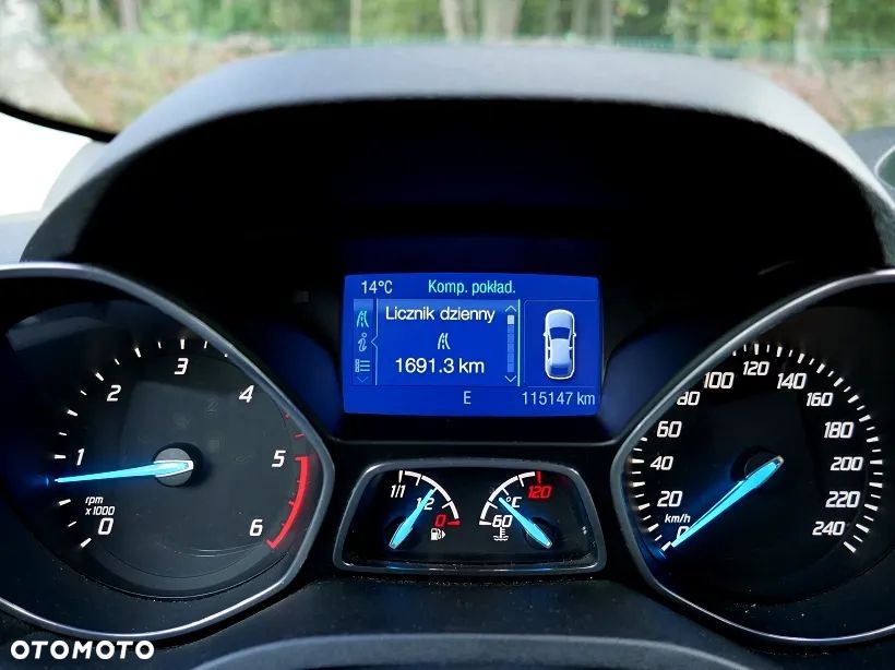 Ford Kuga 2.0 TDCi Titanium - 6