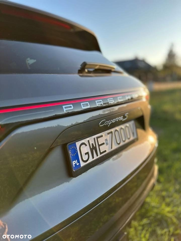 Porsche Cayenne S - 5