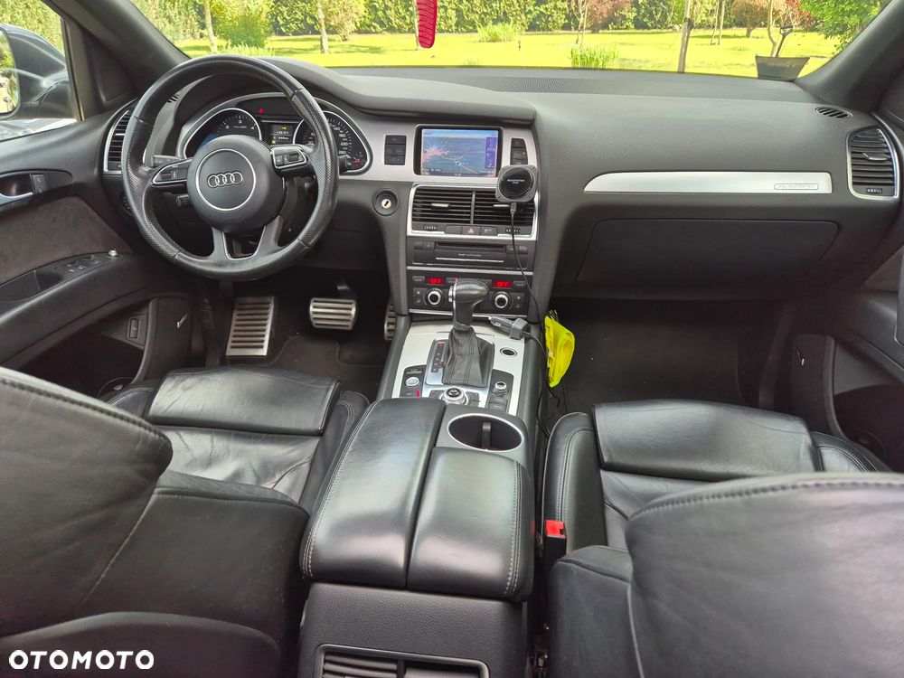 Audi Q7 - 7