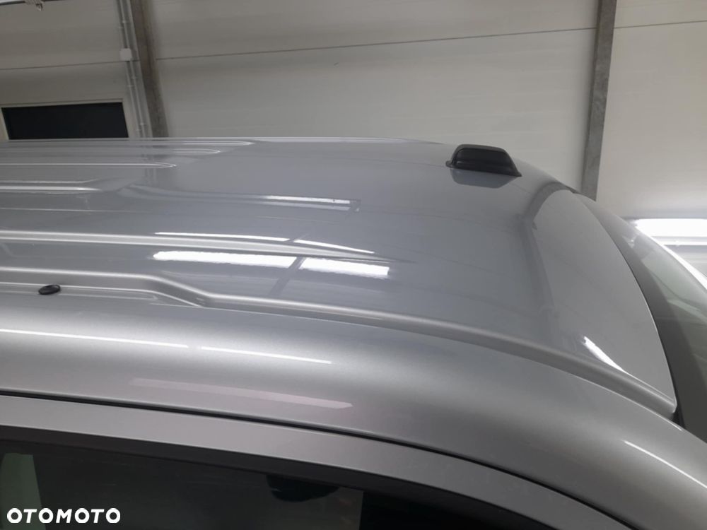 Volkswagen Caravelle 2.0 TDI L1 Highline 4Motion DSG - 15