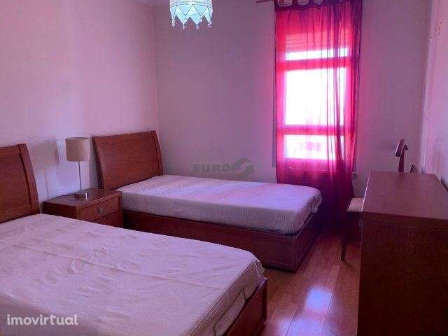 Excelente T1, para arrendar, nas Twin Towers - Grande imagem: 3/25