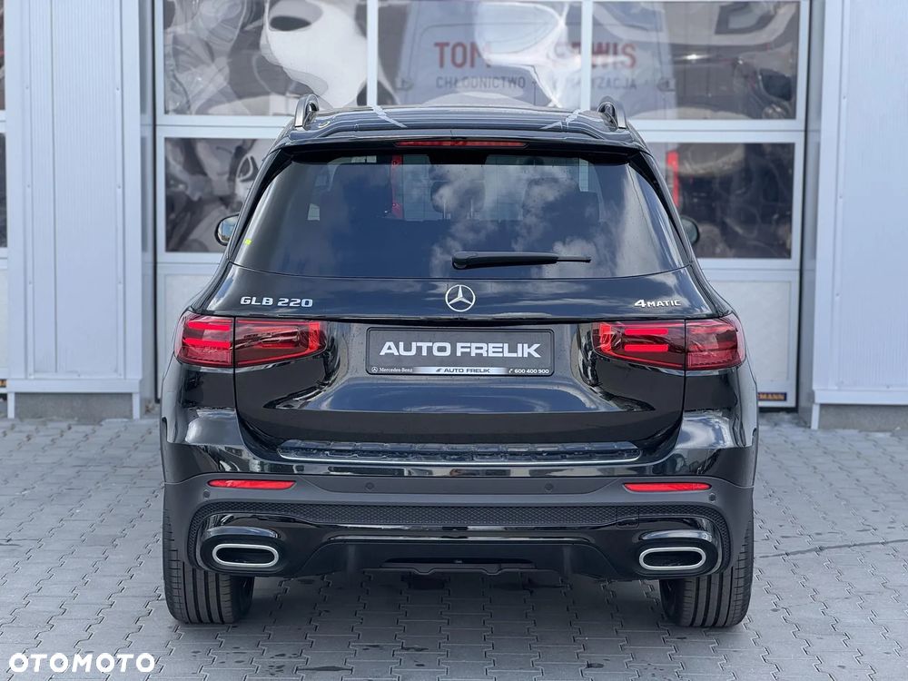 Mercedes-Benz GLB 220 4Matic 8G-DCT AMG Line Advanced Plus - 10