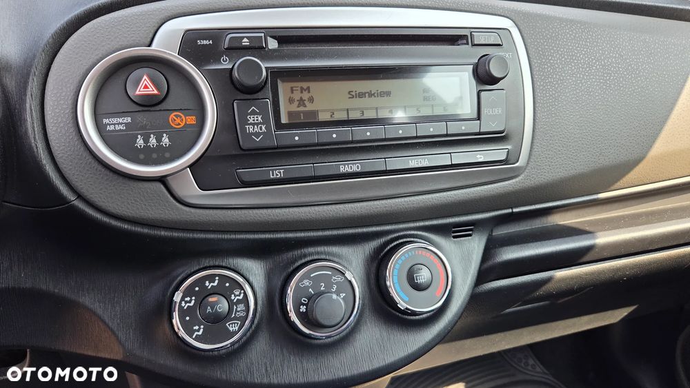 Toyota Yaris 1.0 Sol - 21