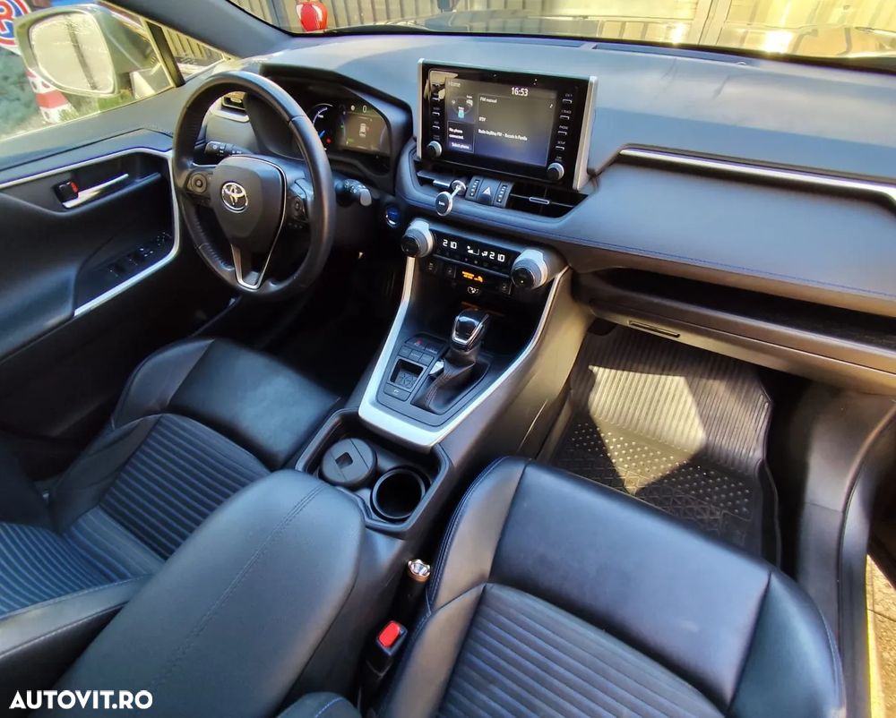 Toyota RAV4 2.5 Hybrid VVT-iE 4x2 Dynamic - 4