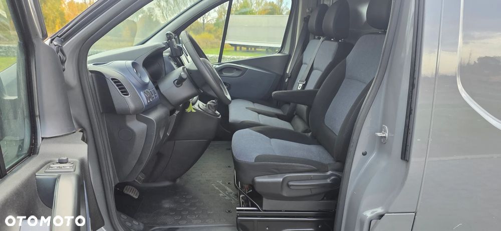 Opel Vivaro - 31