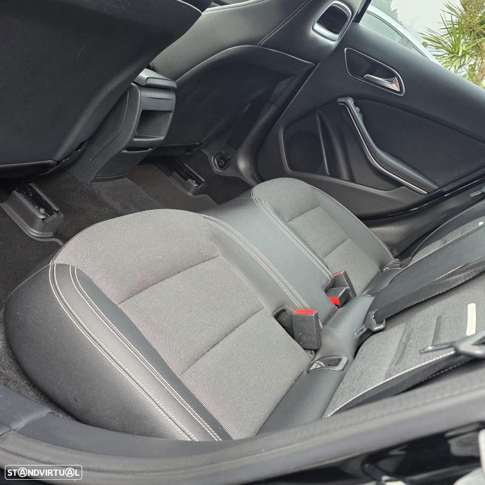 Mercedes-Benz A 180 Dynamic Edition - 34