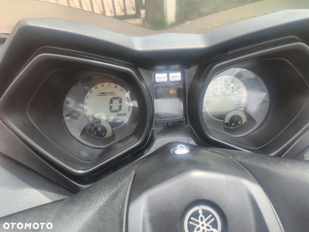 Yamaha X-max - 7