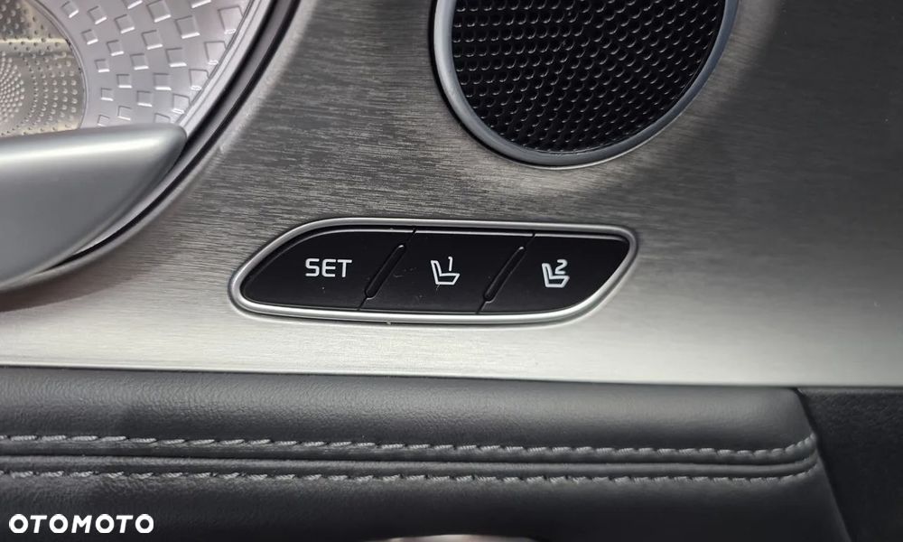 Kia Stinger - 23