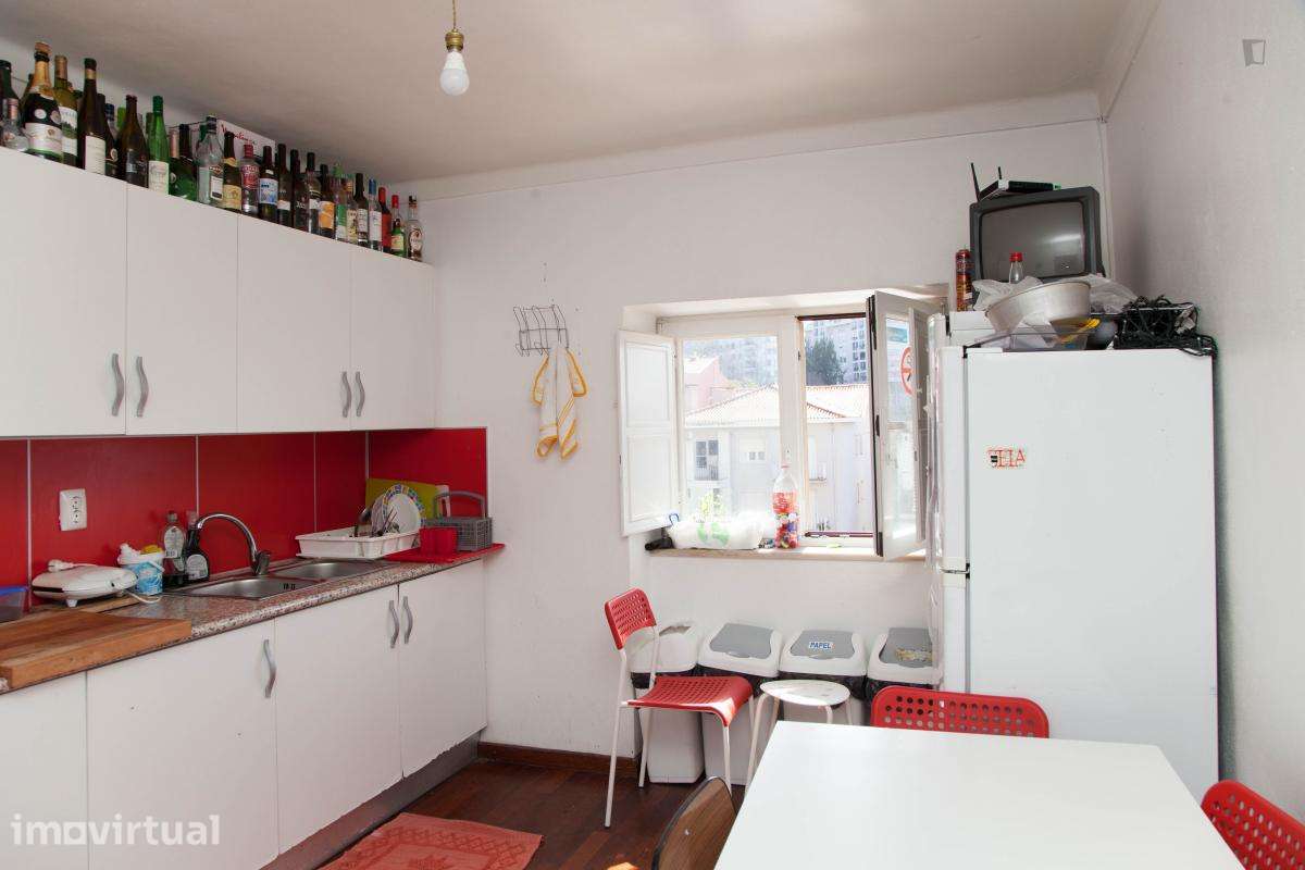 Quarto - localizado em Montes Claros Coimbra - Grande imagem: 2/20