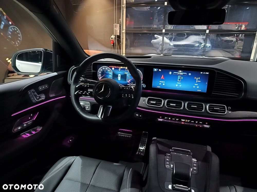 Mercedes-Benz GLS - 20