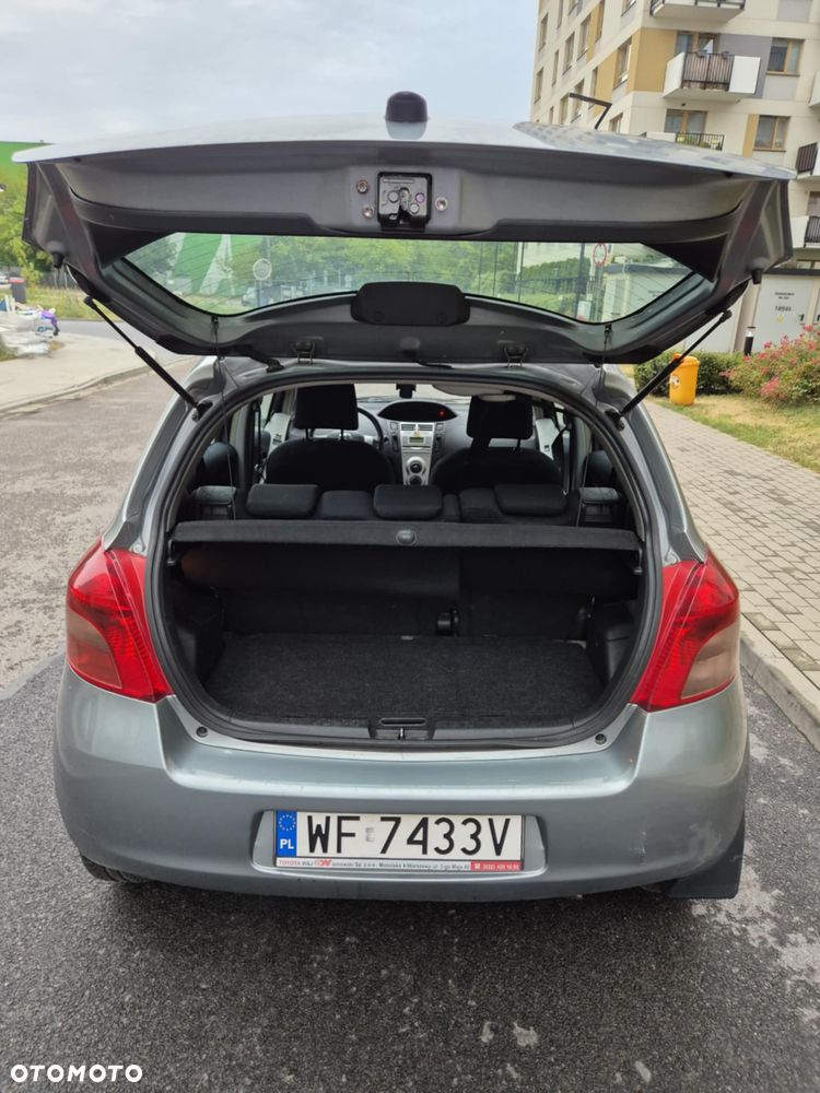 Toyota Yaris 1.3 Sol - 6