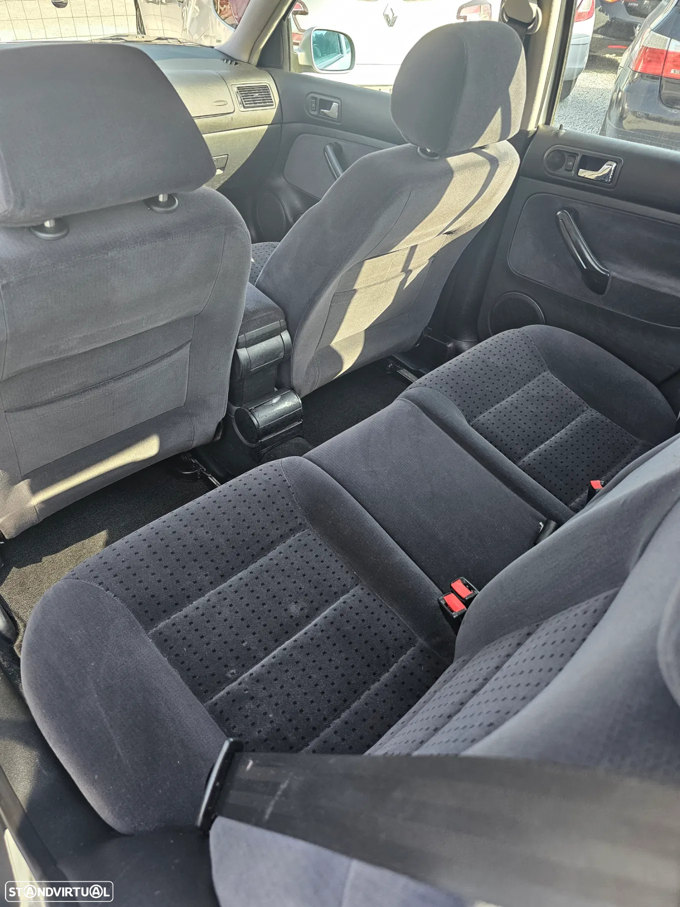 VW Golf 1.9 TDi Highline - 8